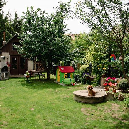 Podkrovni Apartman S Vyhledem Na Namesti Lomnice nad Luznici Luaran gambar