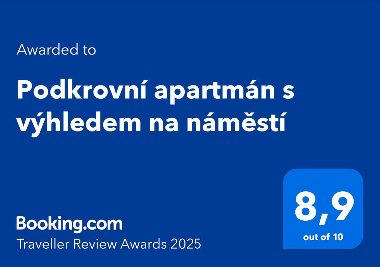 Podkrovni Apartman S Vyhledem Na Namesti Lomnice nad Luznici Luaran gambar